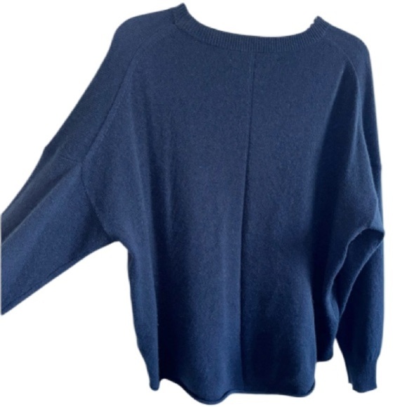 360cashmere Navy Blue Cecilia Crew Neck Cashmere Sweater Oversize Small Raglan - Picture 10 of 16